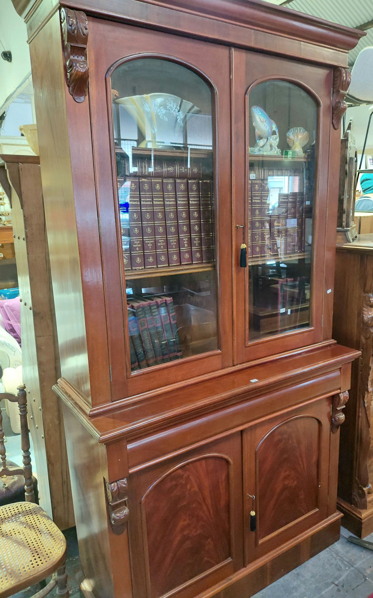 128 · VICTORIAN STYLE BOOKCASE