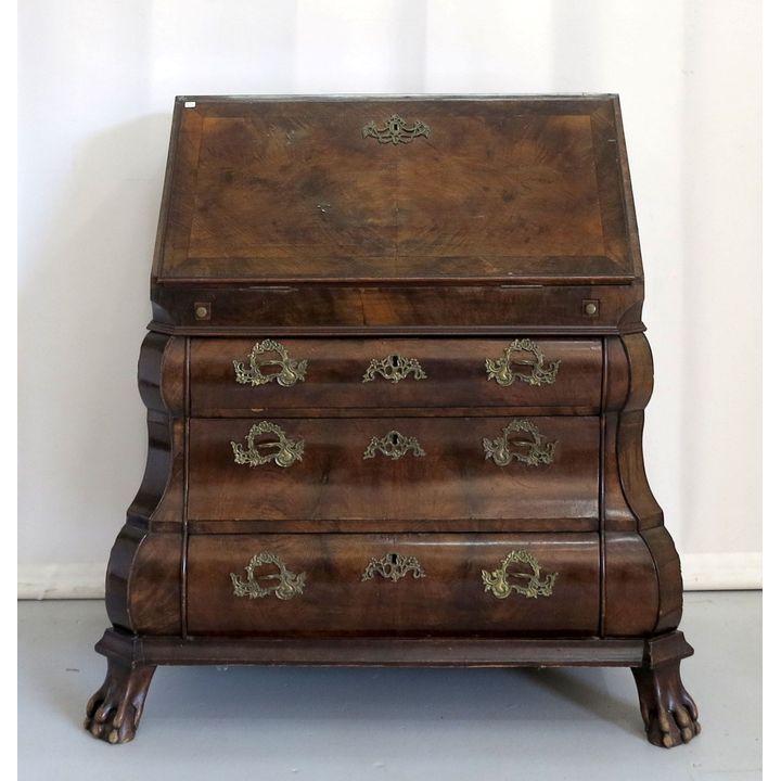 DUTCH WALNUT BOMBE BUREAU