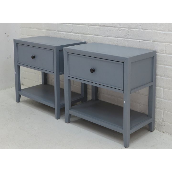 PAIR OF PEDESTALS