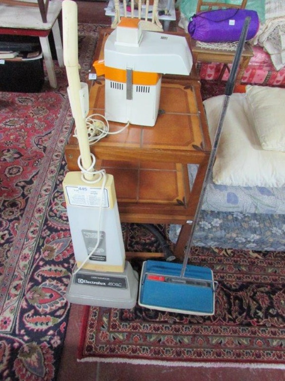 Electrolux Carpet Shampooer Sweeper Traders Auction Group
