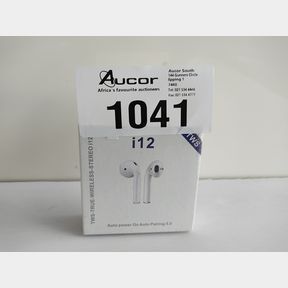 GENERIC WIRELESS AIRPODS FOR APPLE ANDRIOD - WITH WIRELESS CHARGING CASE