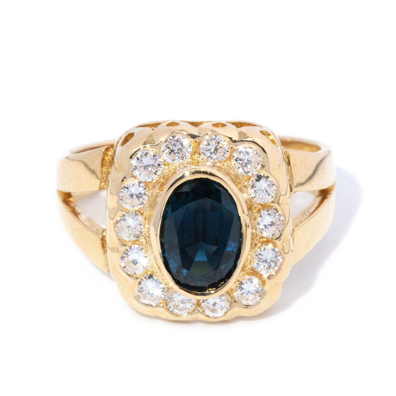 18 carat gold sapphire and diamond ring