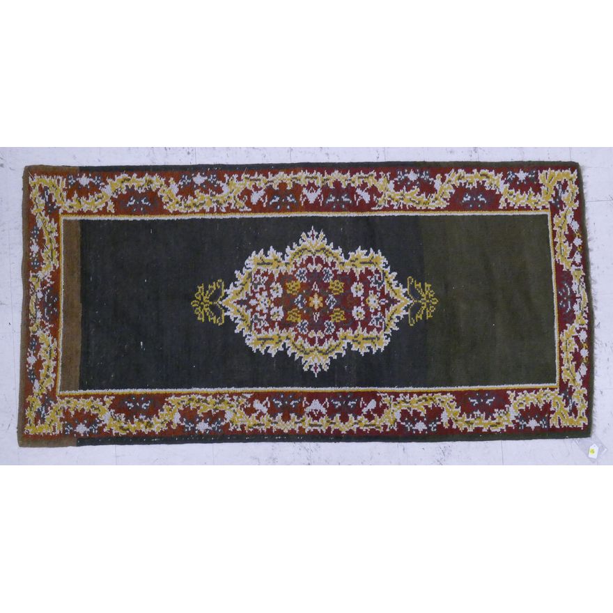 Old Green Medallion Rug- 3' x 6'