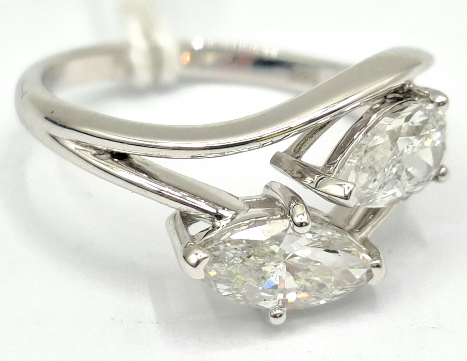 14k White Gold Ring