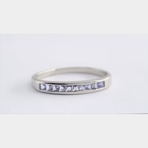 0.150CTS PRINCESS CUT TANZANITES IN WHITE GOLD BAND - 51620/138
