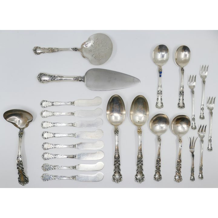 Box 22pc Gorham Buttercup Sterling Flatware - 716 Grams + 1 Filled Handle