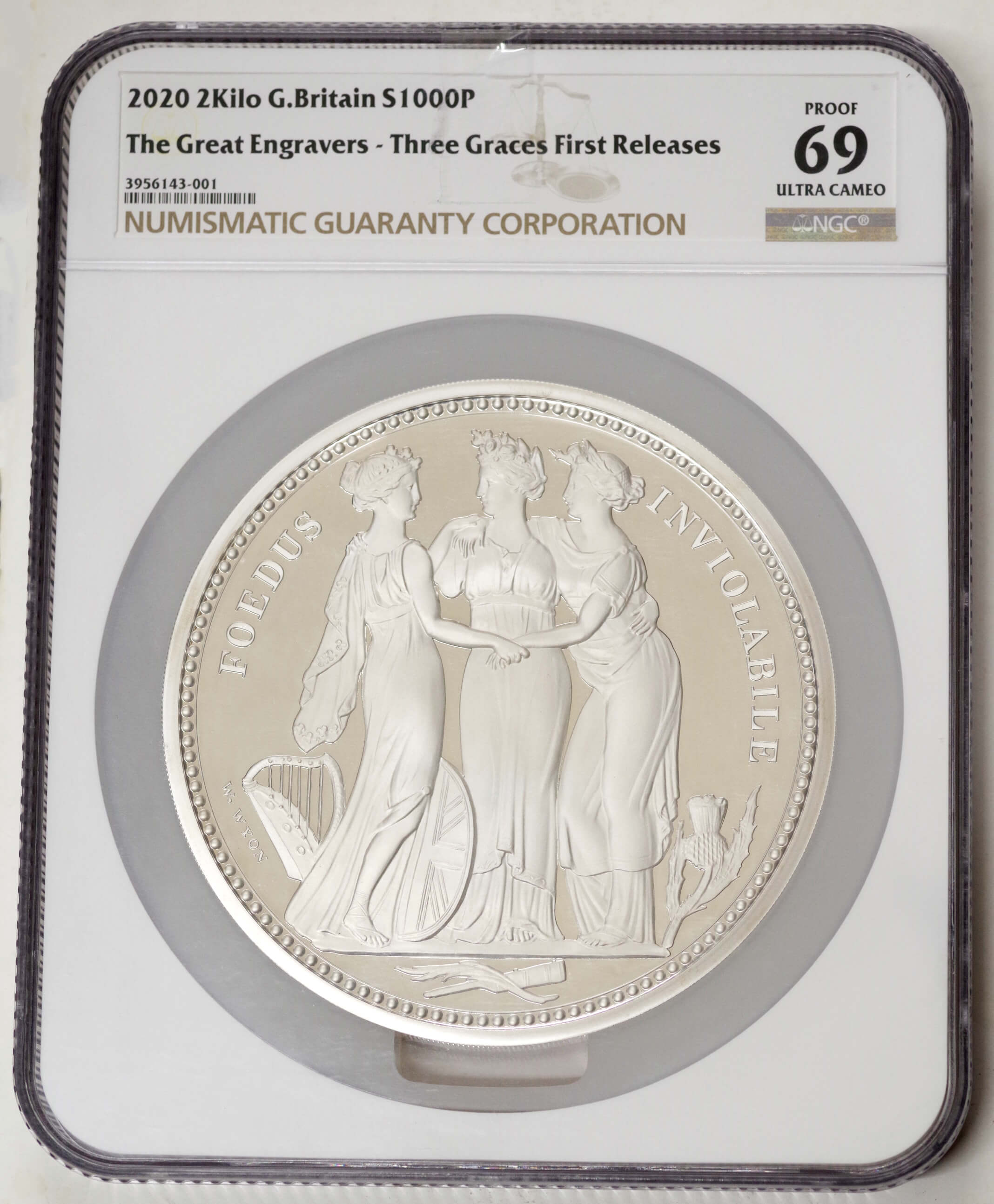 英国-GB. 1000ポンド(2キロ)銀貨 ＜スリーグレイセス＞ 偉大な彫刻師