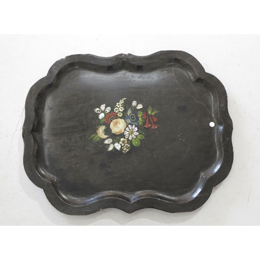 VICTORIAN PAPIER MACHE TRAY