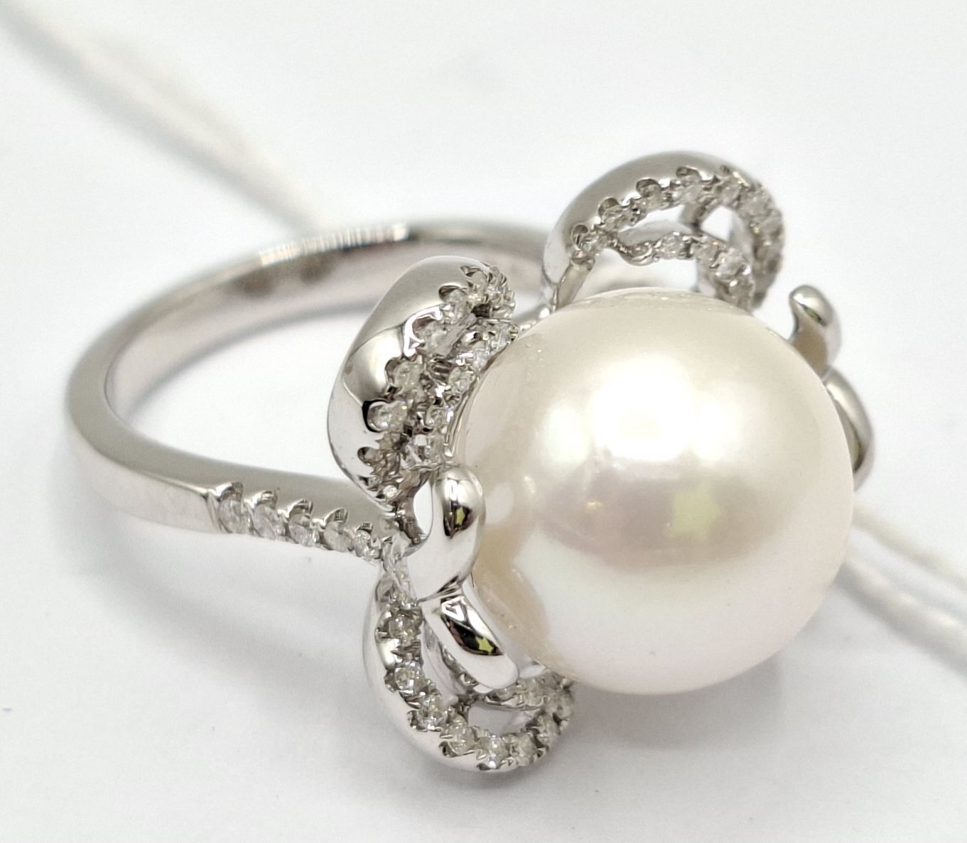 14ct Gold Pearl And Diamond Ring