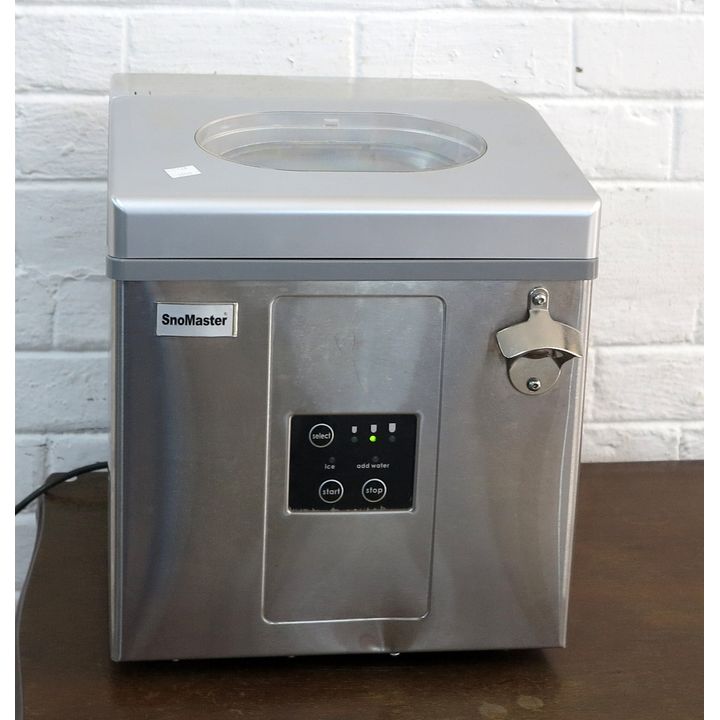 SNOMASTER ICE MAKER