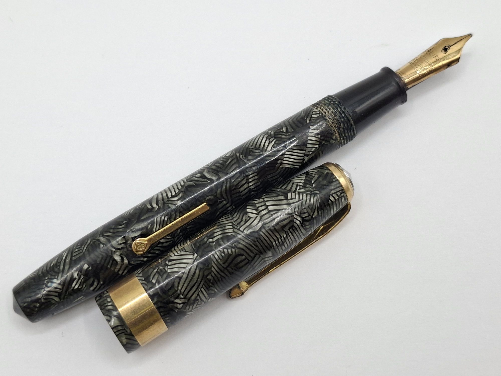 1004 · CONWAY STEWART FOUNTAIN PEN