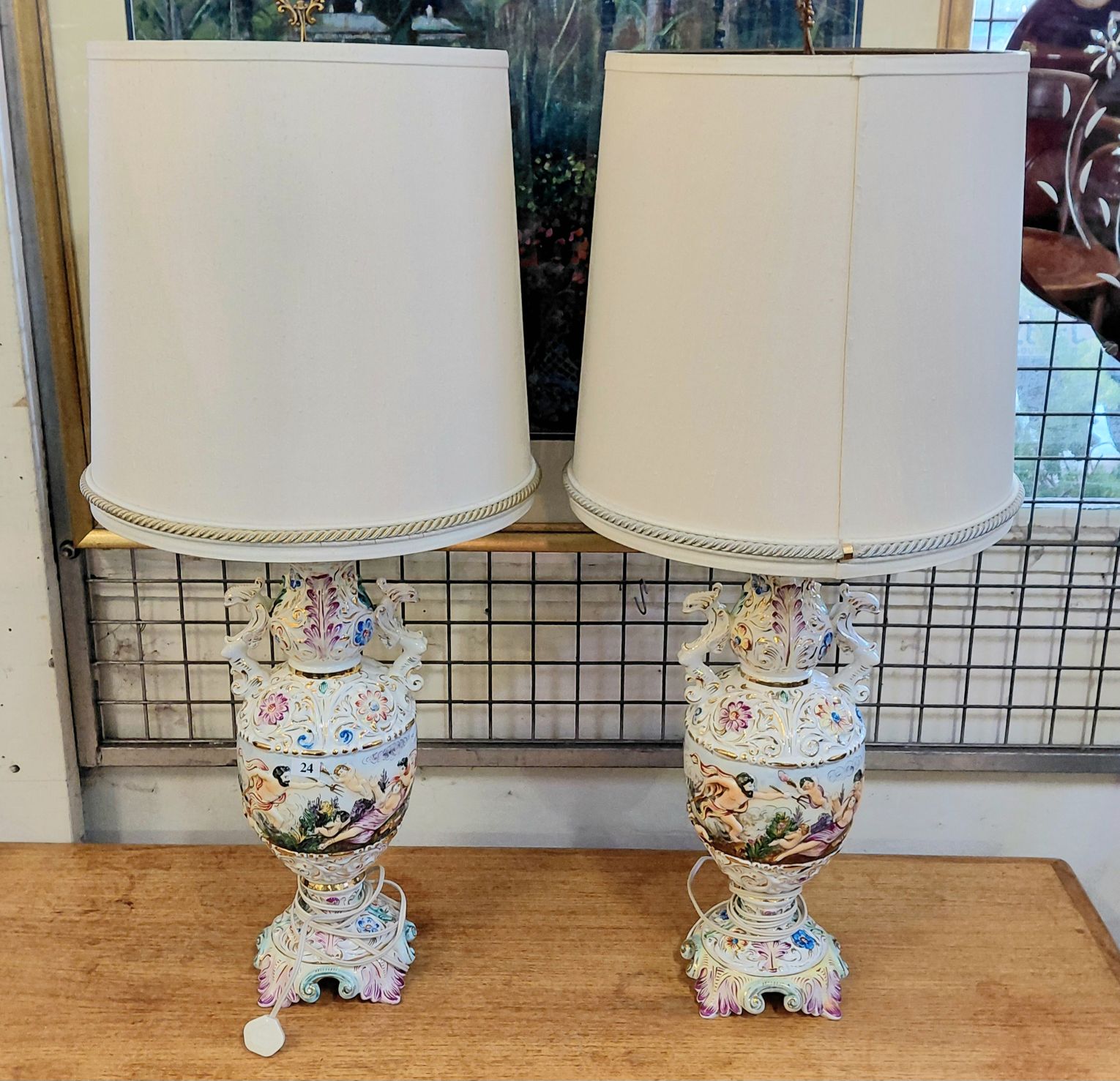 CAPODIMONTE LAMPS