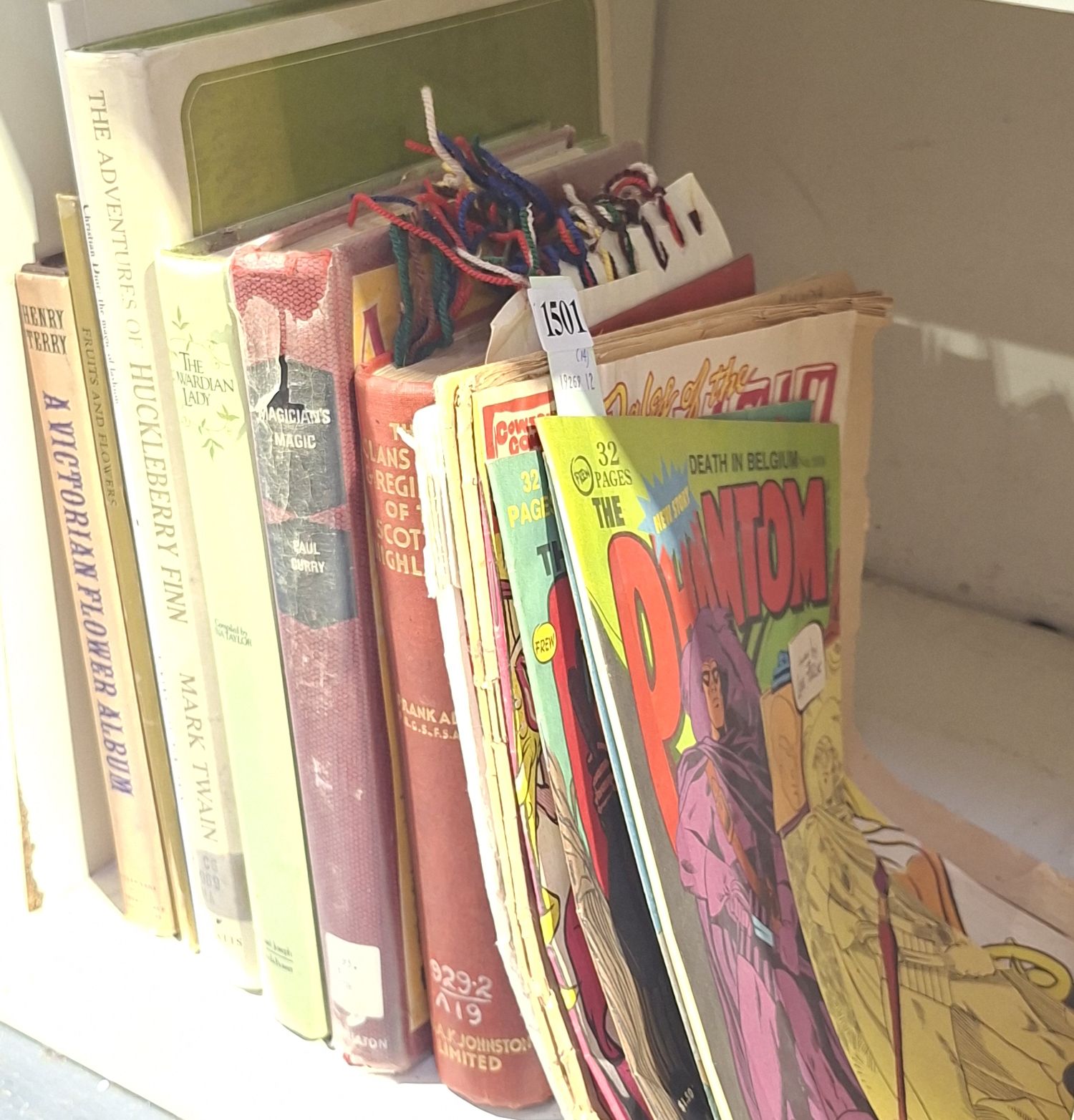 HISTORIC THEMED BOOKS AND COMICS