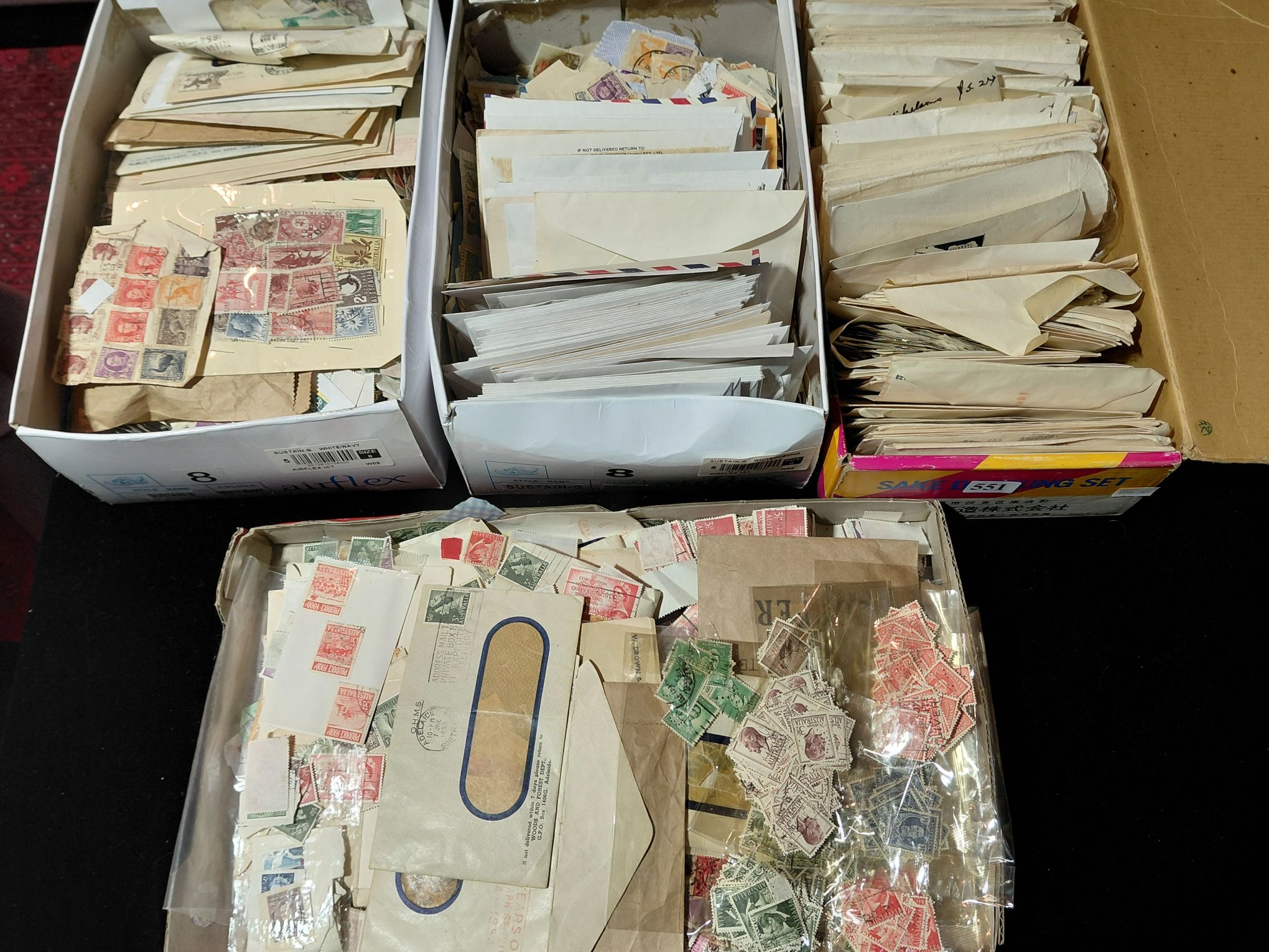 551 · STAMPS - AUSTRALIA