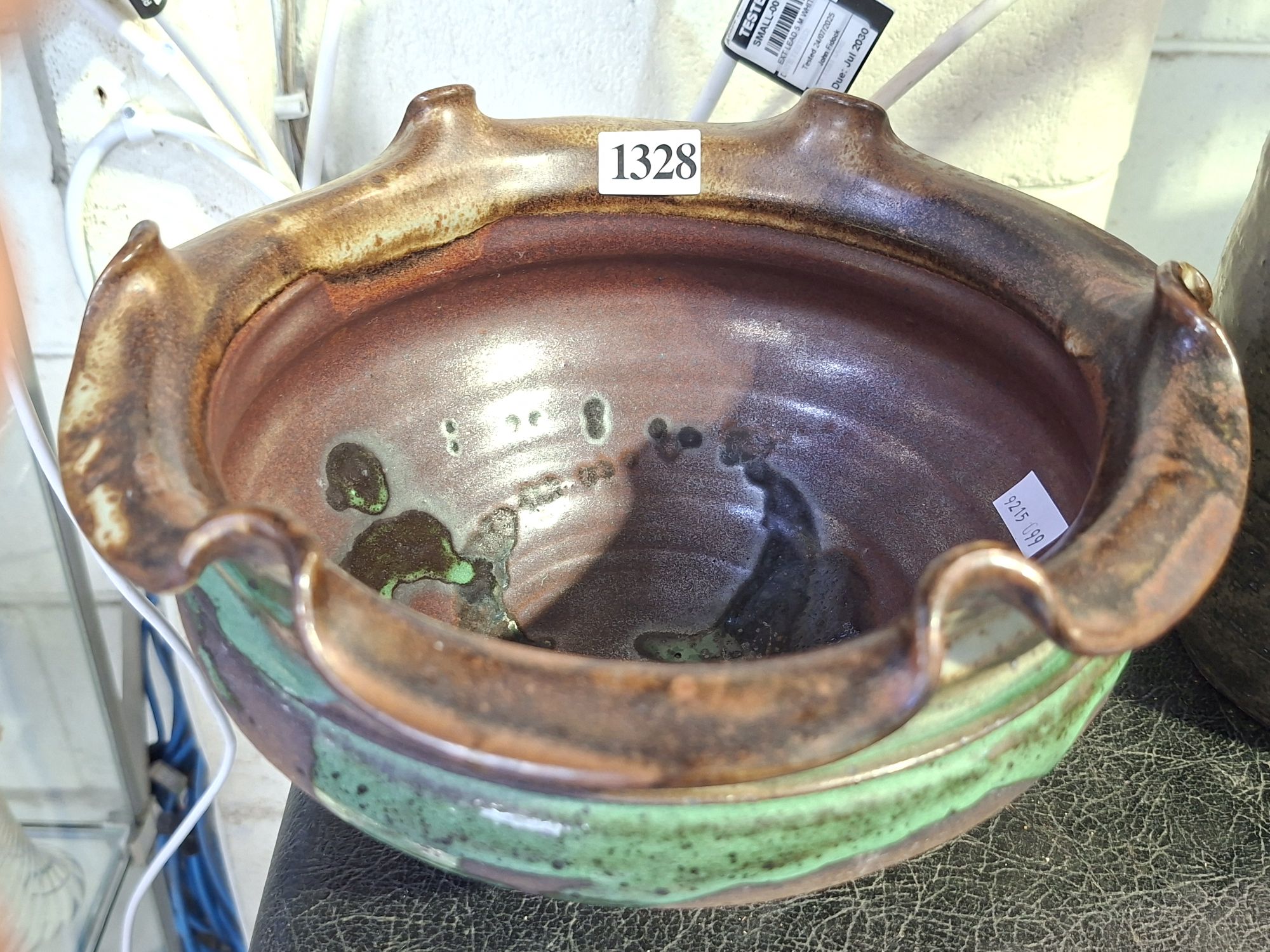 AUSTRALIAN STUDIO POTTERY