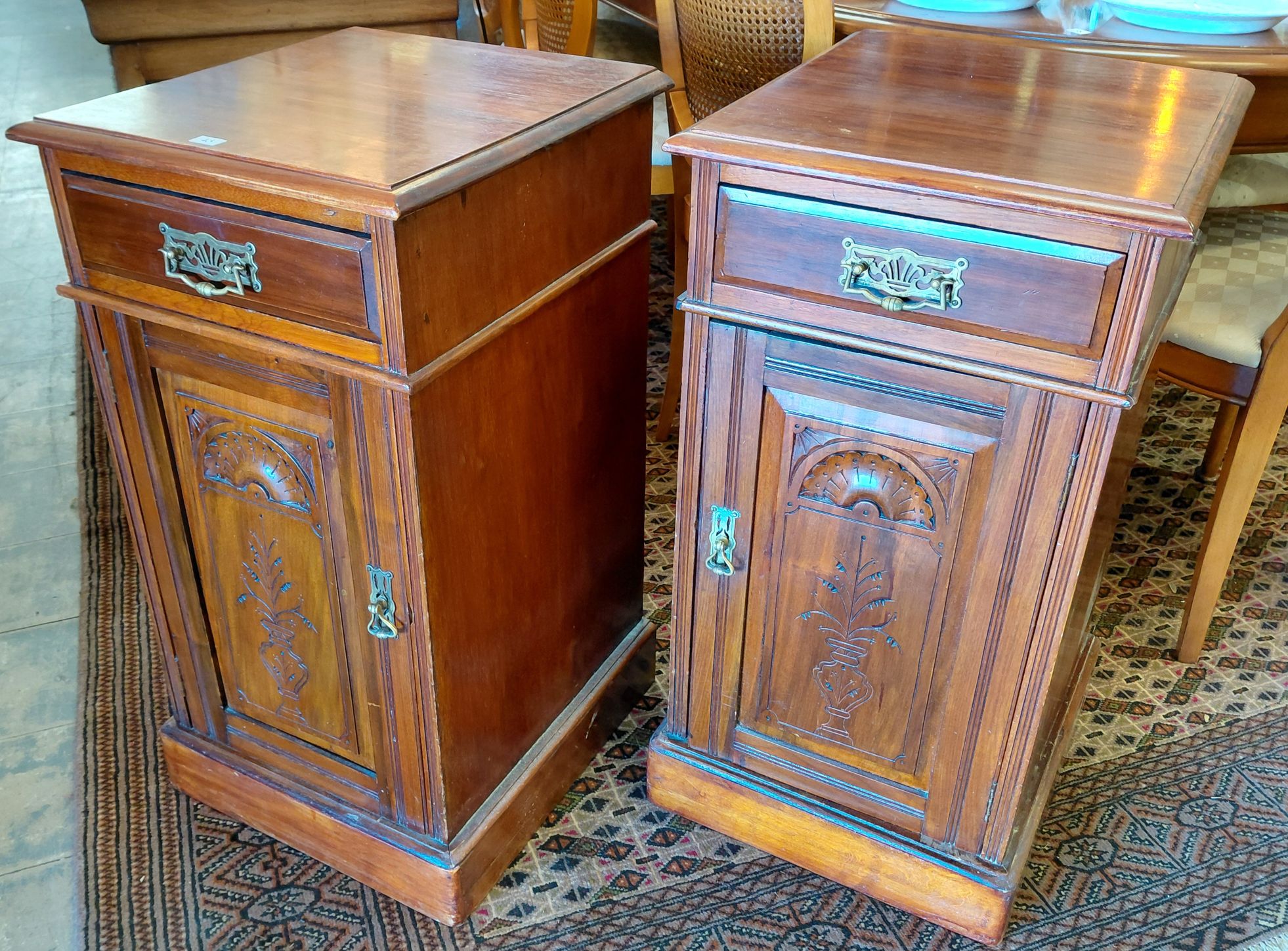 43 · EDWARDIAN WALNUT BEDSIDE CABINETS