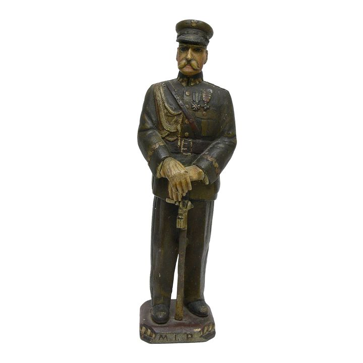 FIGURA MARSZAŁKA JÓZEFA PIŁSUDSKIEGO