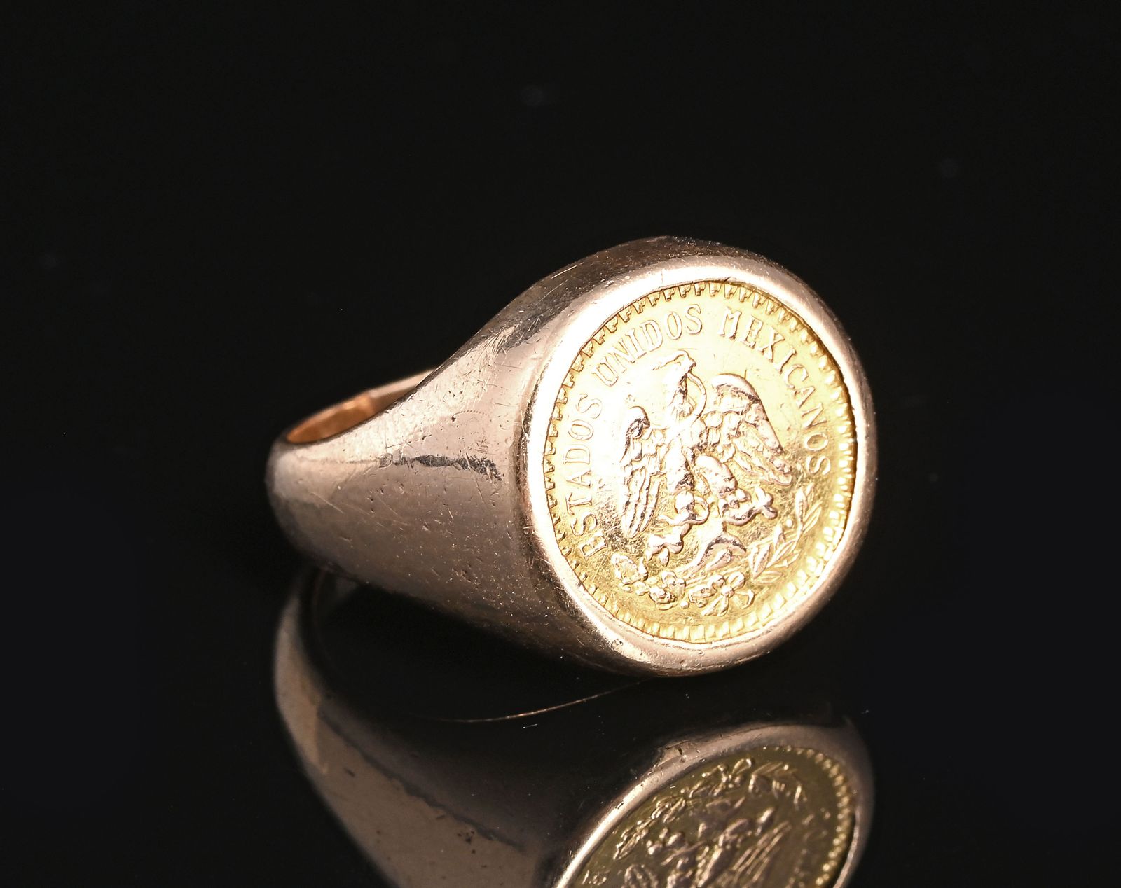 18K gold Mexican Pesos coin, mounted in 9k yellow gold signet ring
