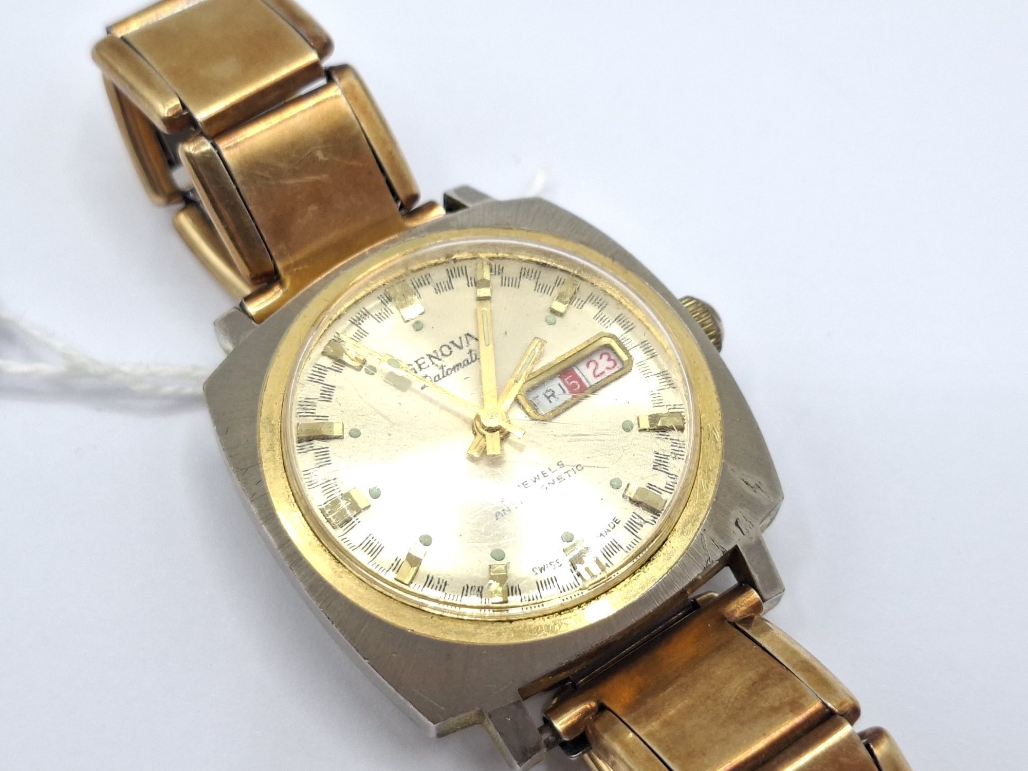 1036 · GENOVA DATOMATIC GENTS WRIST WATCH