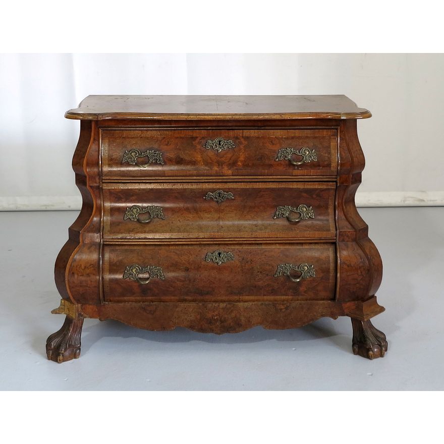 DUTCH WALNUT COMMODE