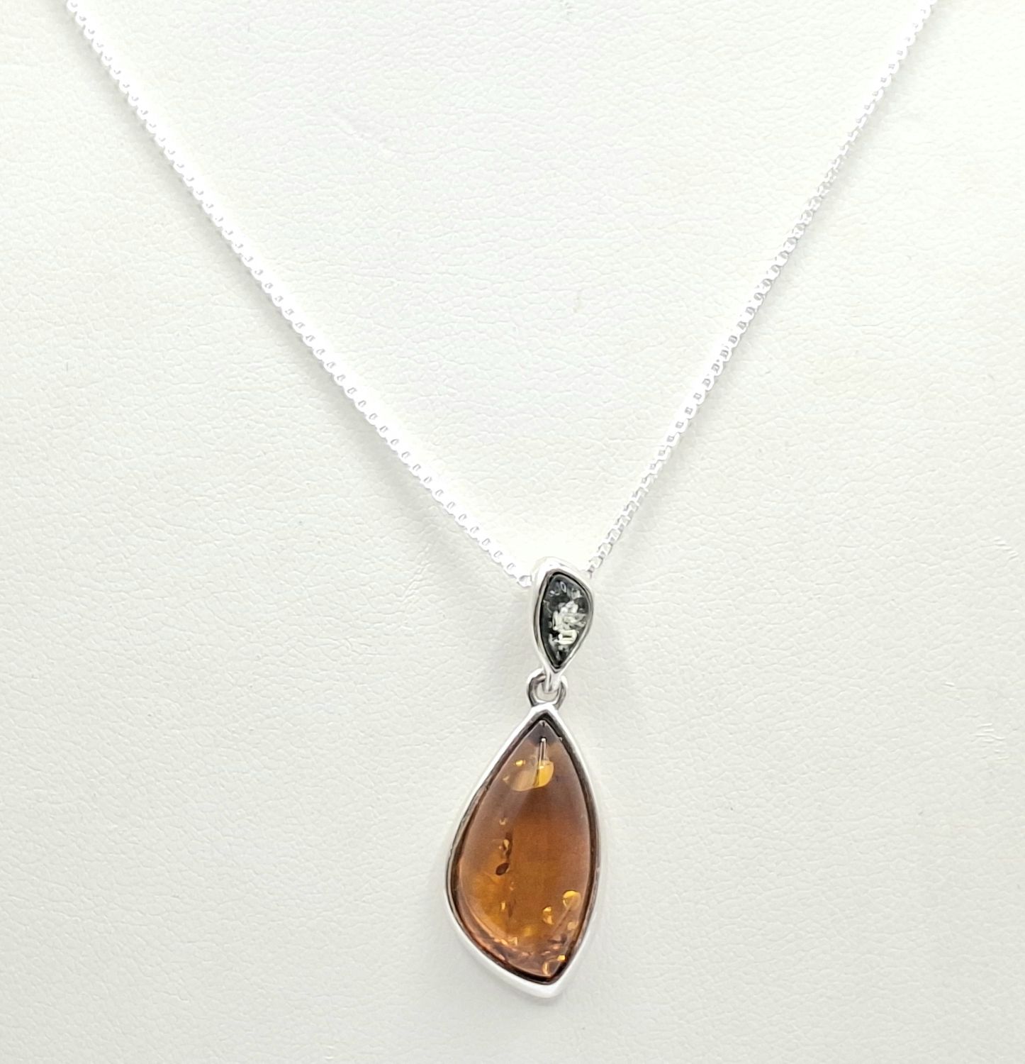 1091 · 925 STERLING SILVER PENDANT