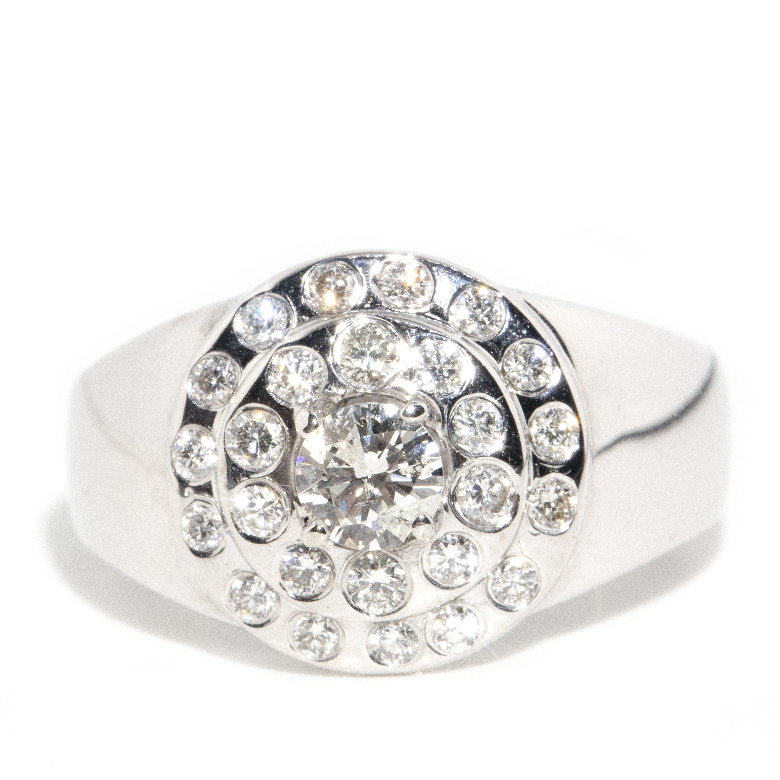 18 Carat White Gold Diamond RIng,