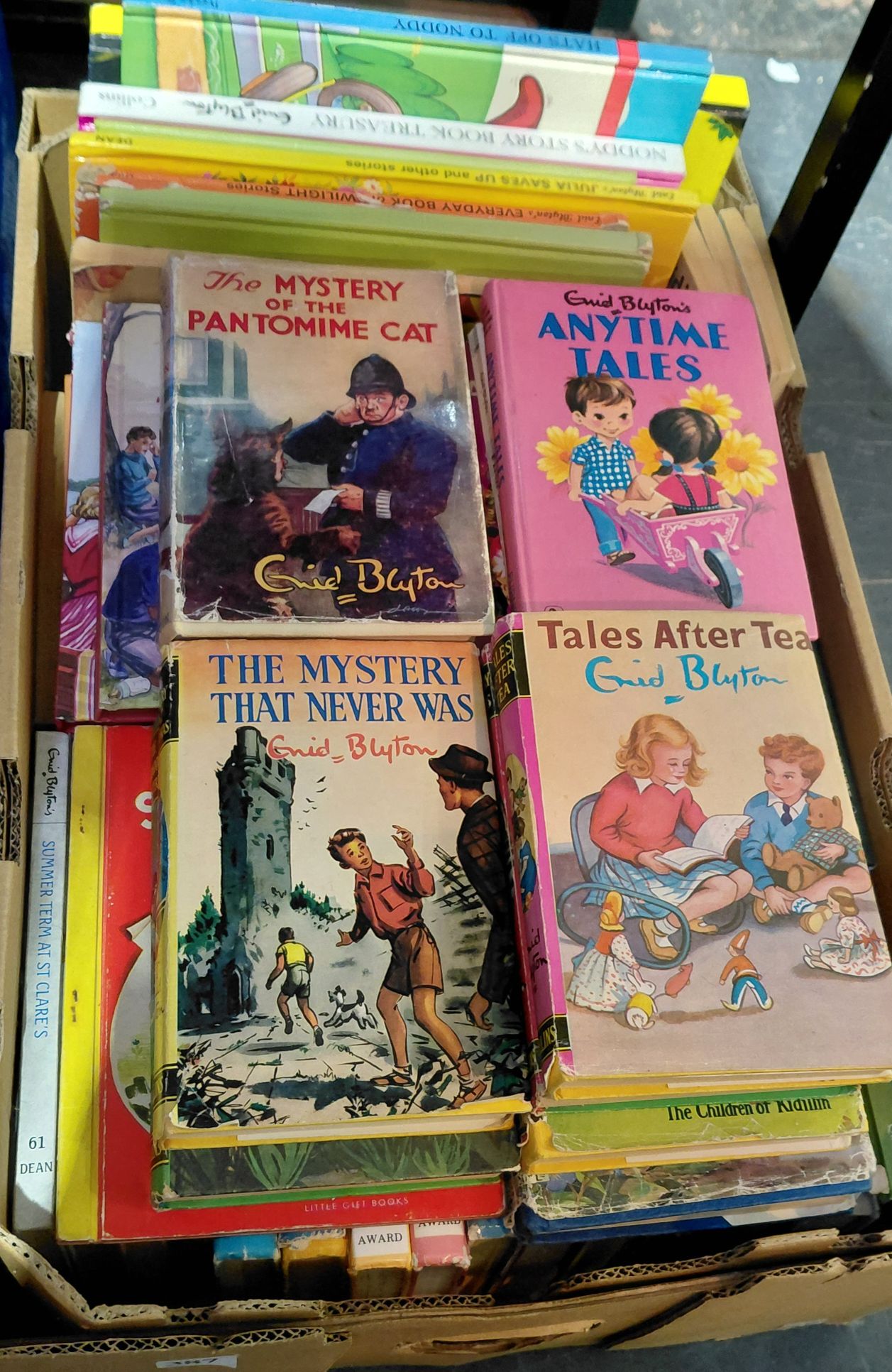 387 · ENID BLYTON BOOK COLLECTION