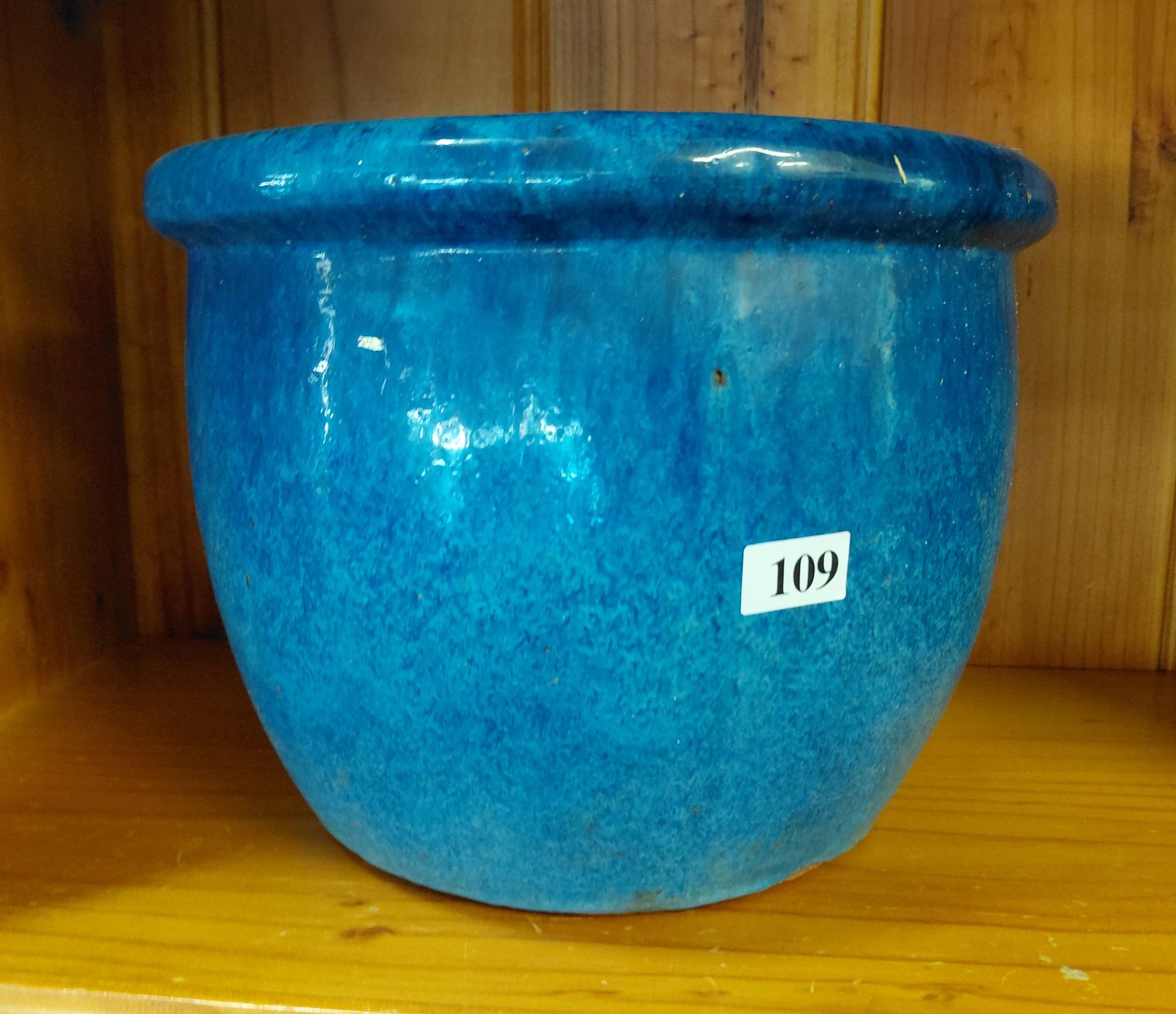 109 · BLUE POT