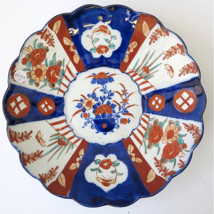 IMARI PORCELAIN PLATE