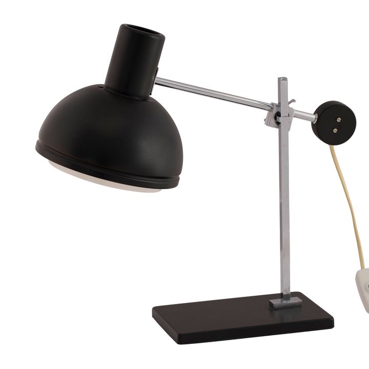 Lampa biurkowa, l. 70.