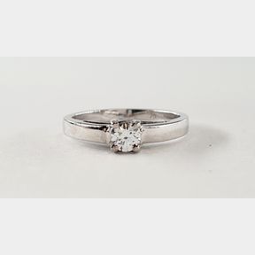 9CTWHITE GOLD RING WITH 0.195CT DIAMOND COLOUR F/G CLARITY VS/SI - 51929/3701