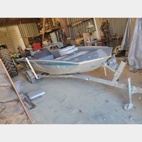 17' Spectrum Aluminum Dominator 40HP Mercury boat, trailer, trolling motor