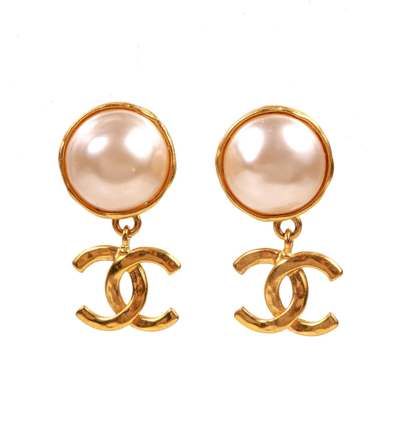 Chanel Earrings Pearl Drop