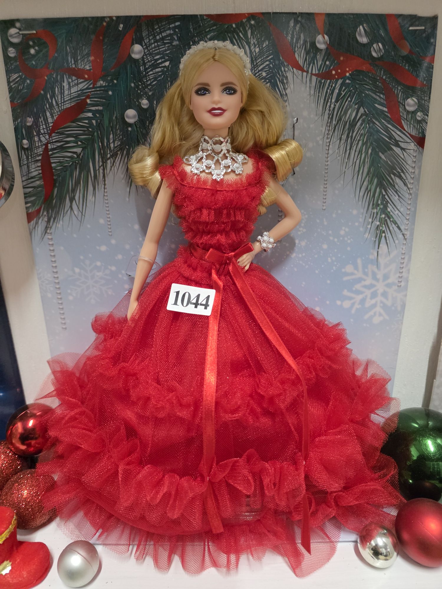 1044 · BARBIE DOLL