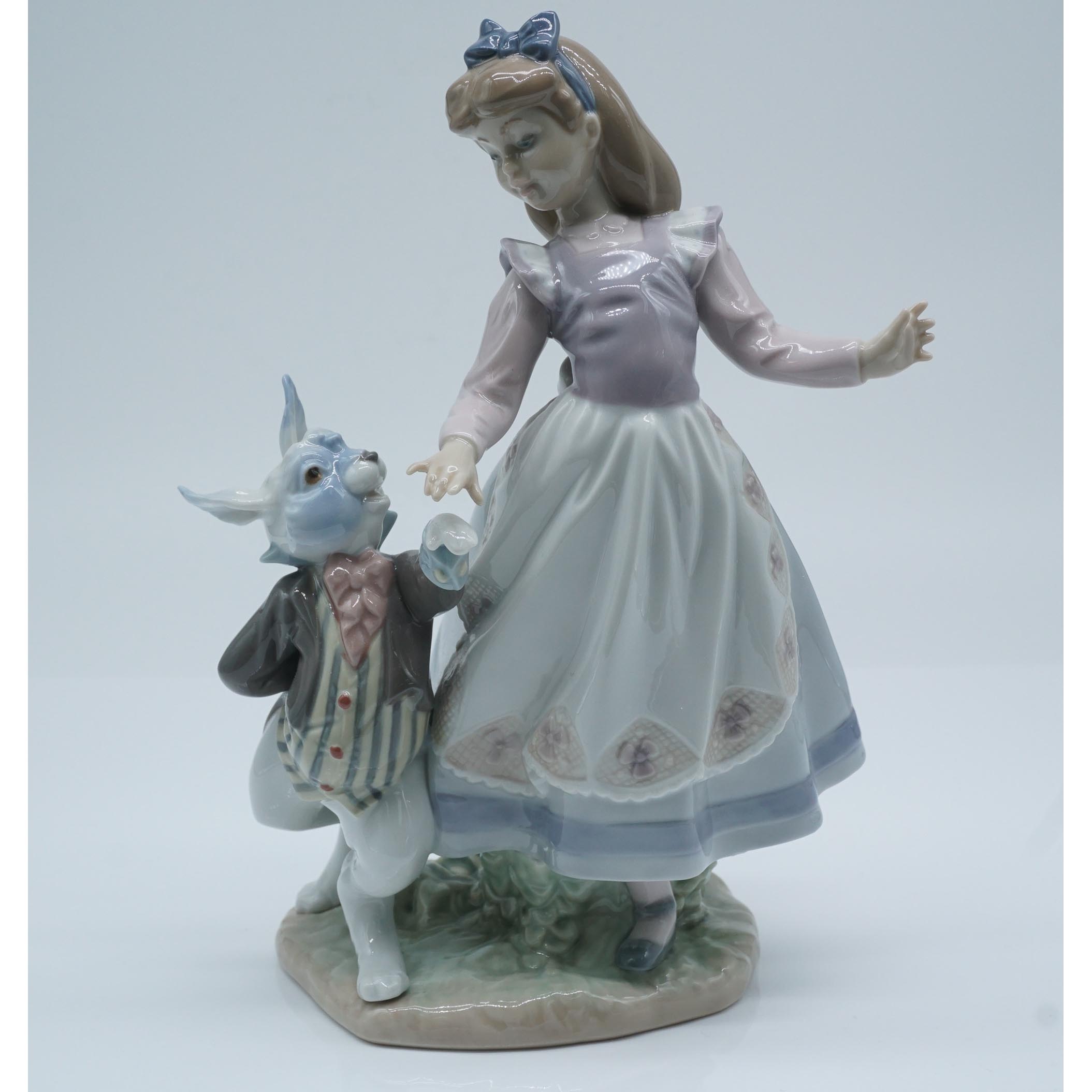 Lladro Signed Porcelain Figurine, Alice in Wonderland 1005740