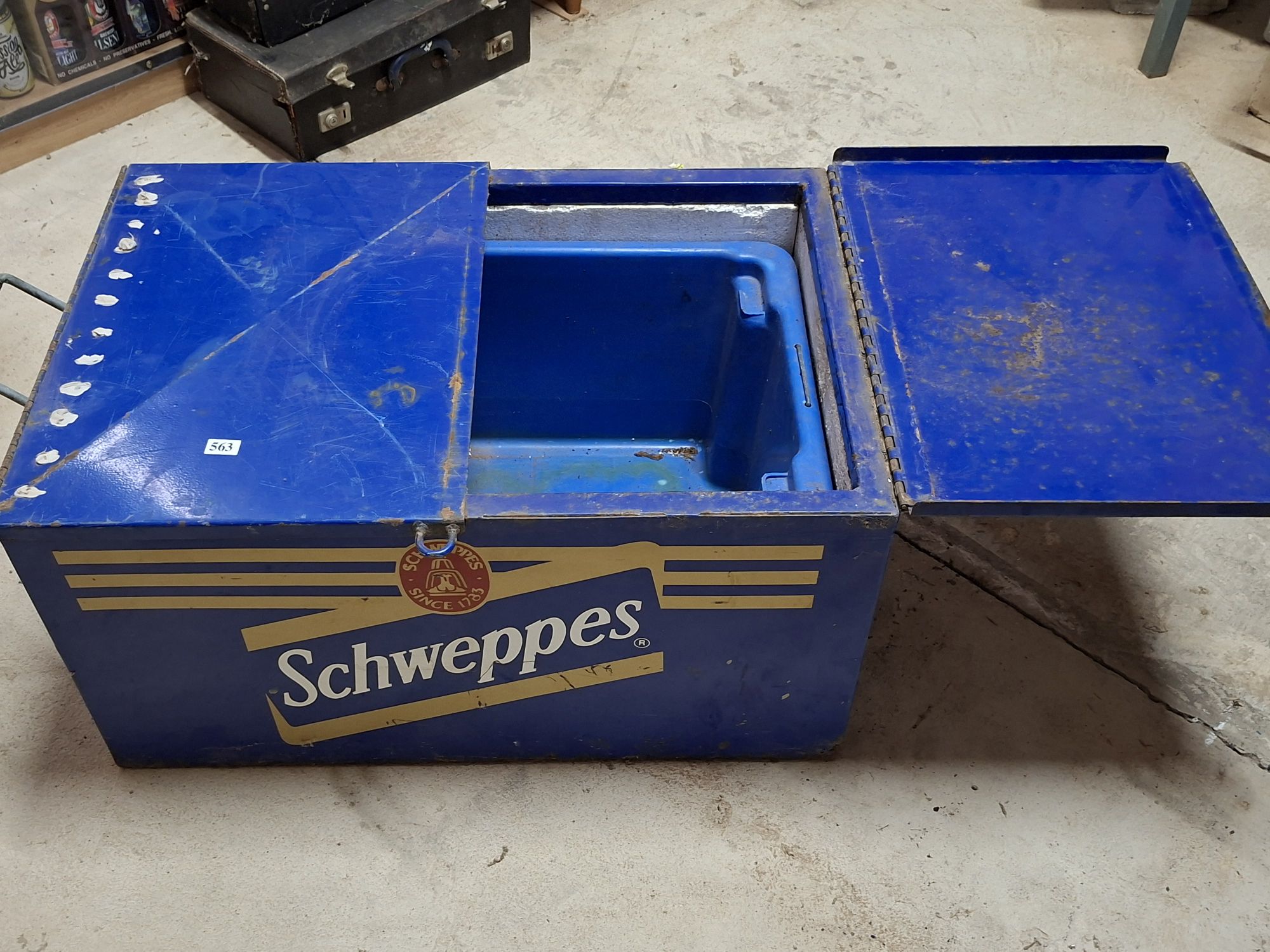 OLD SCHWEPPES ESKY