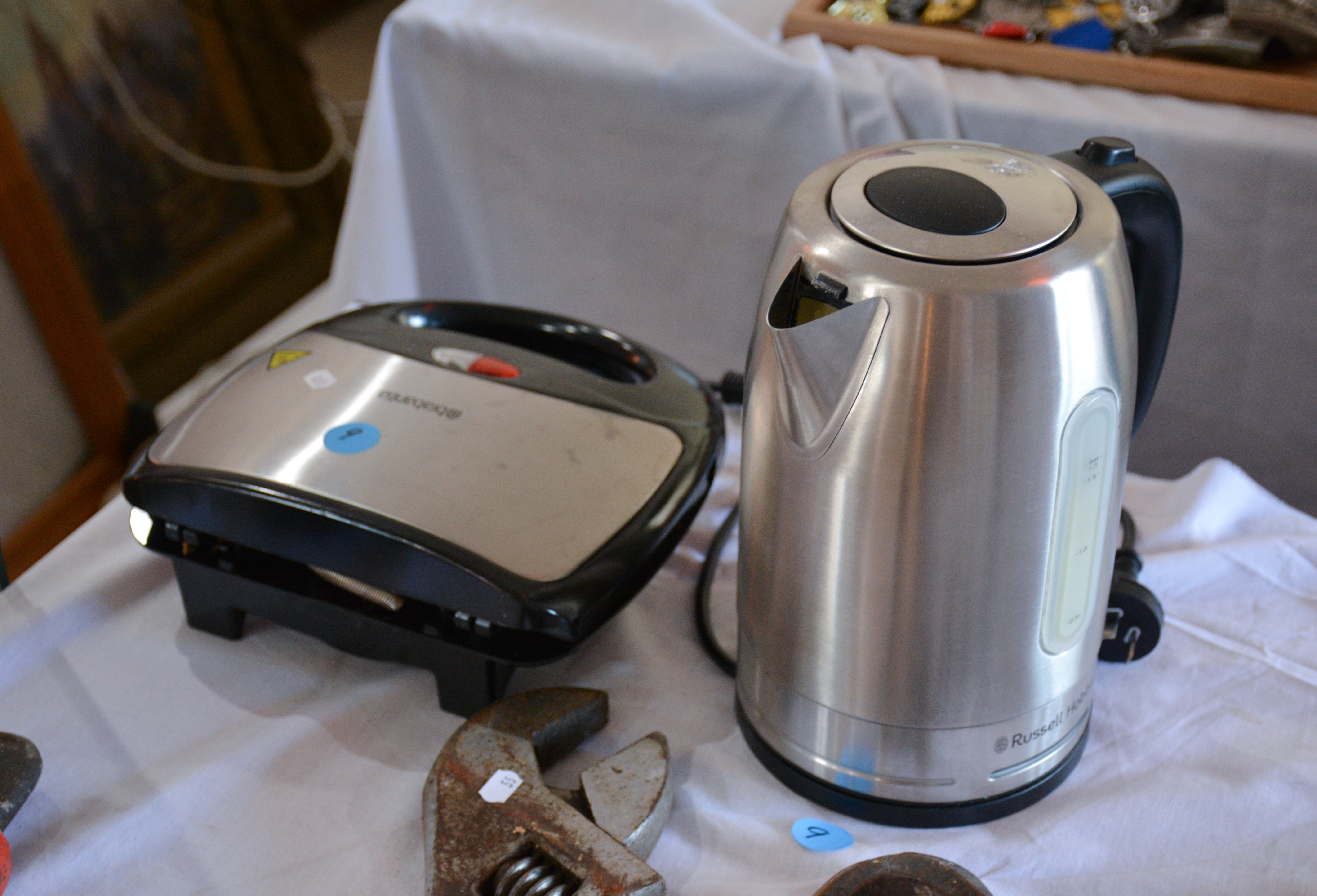 Brabantia Grill Press + Russell Hobbs Kettle — NZ auction result