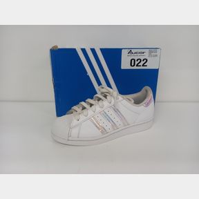 SUPERSTAR J SNEAKERS - FTWR WHITE/FTWR WHITE/FTWR WHITE - UK 5