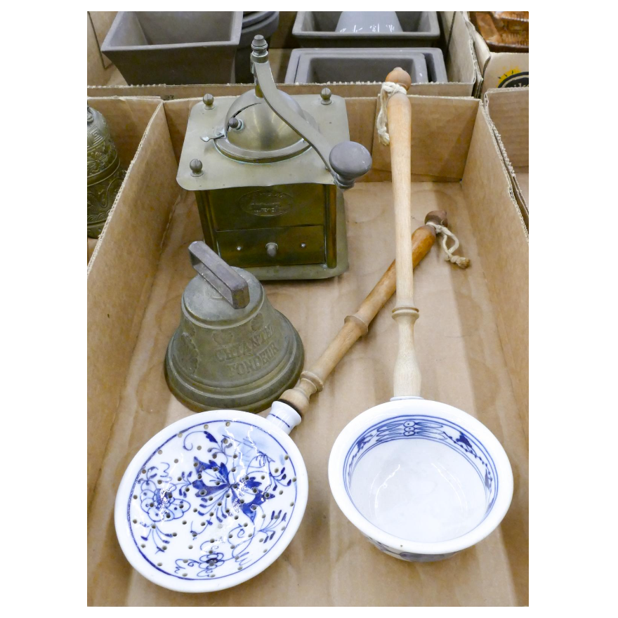 Box Old Coffee Grinder & Kitchenware