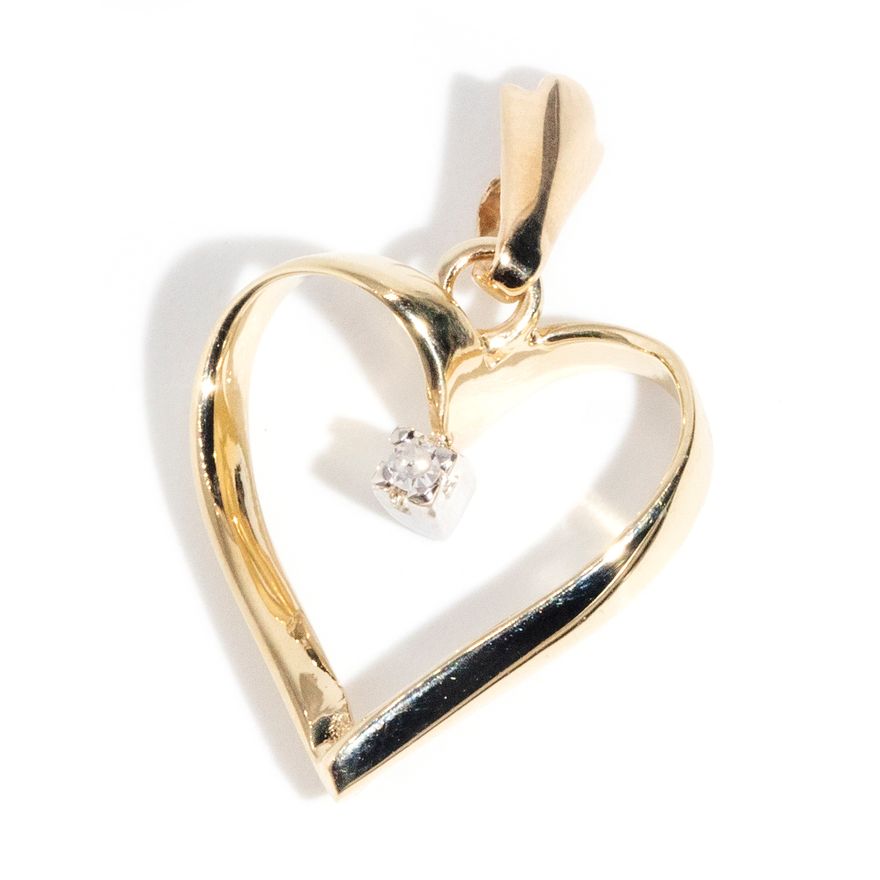 9 Carat Diamond Heart Pendant,