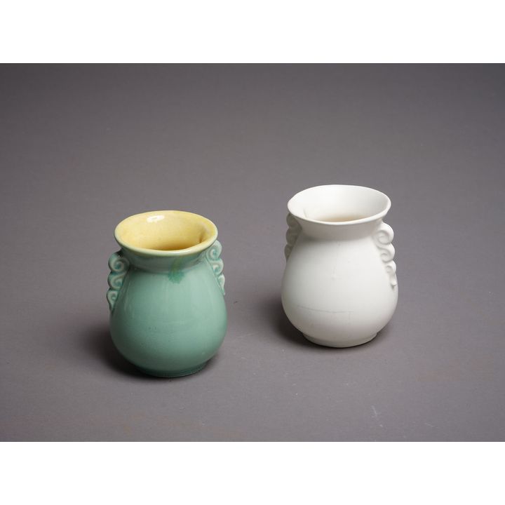 Crown Lynn Potteries - Duo of miniature vases