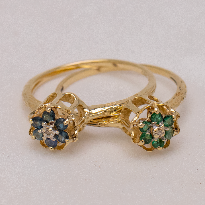 ANILLOS DÚO CON ZAFIRO, ESMERALDA Y DIAMANTES