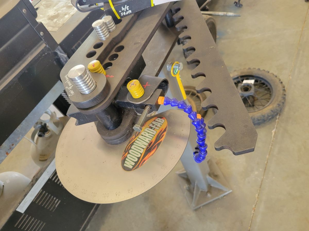 Woodward Fab Manual Tubing and pipe bender Midwest Auctions, LLC