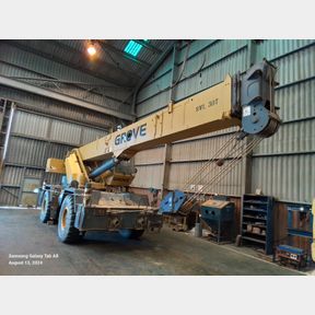 K18 | GROVE 30T CRANE MOBILE RT530EWITH BOOM EXTENTION AND SPARES