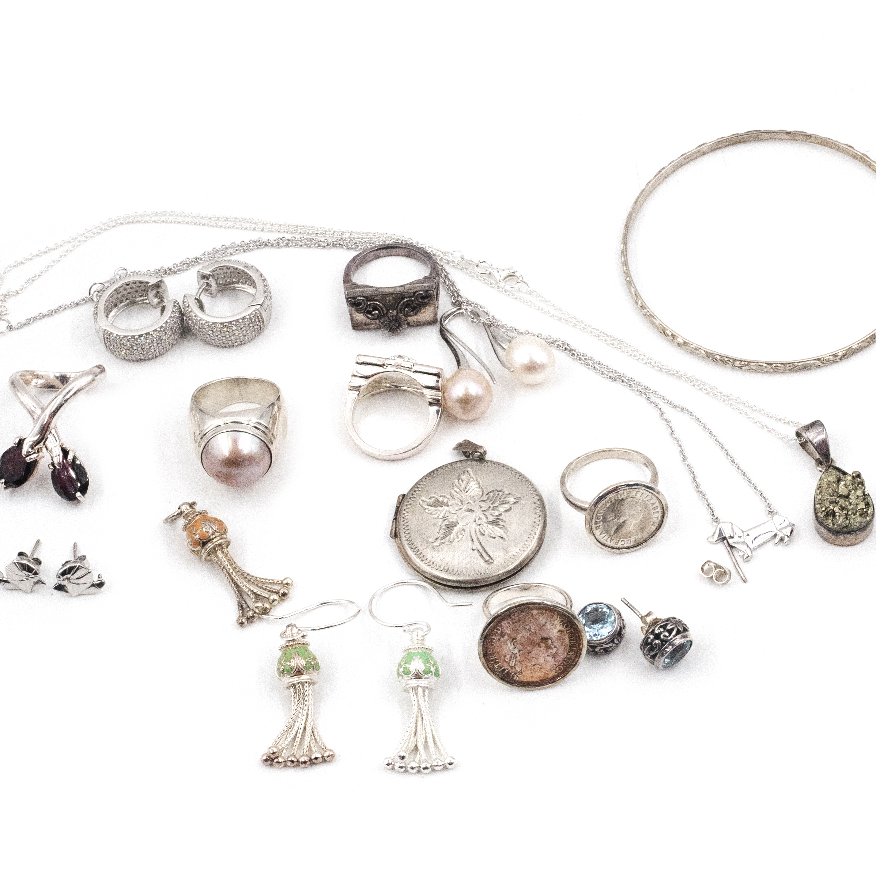249 · Mix Lot of Silver Jewellery