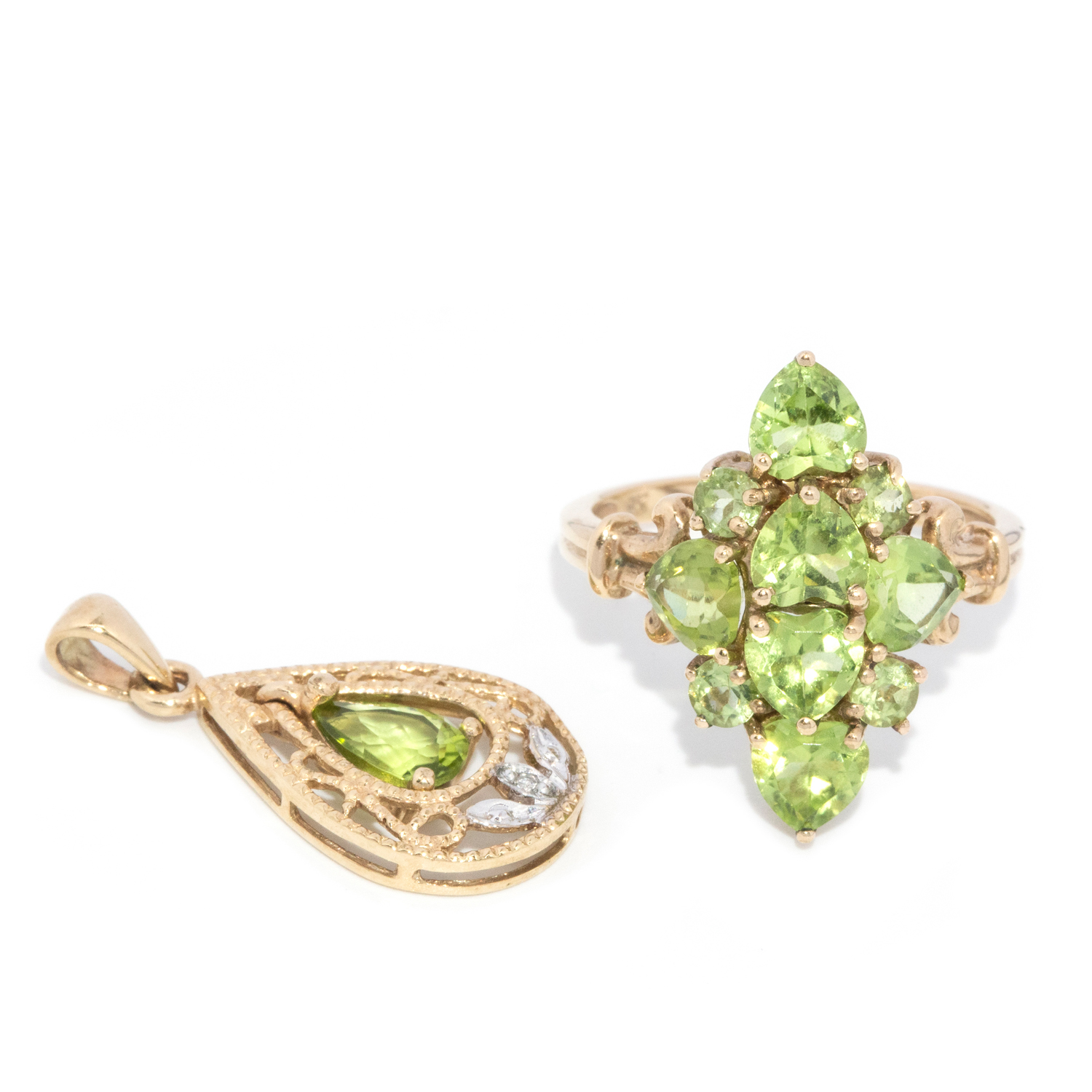 9 carat gold peridot ring and pendant set