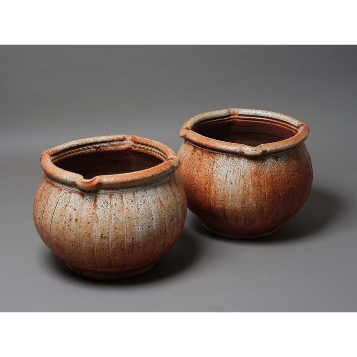 Peter Alger - Rare pair of large Shino glazed planters