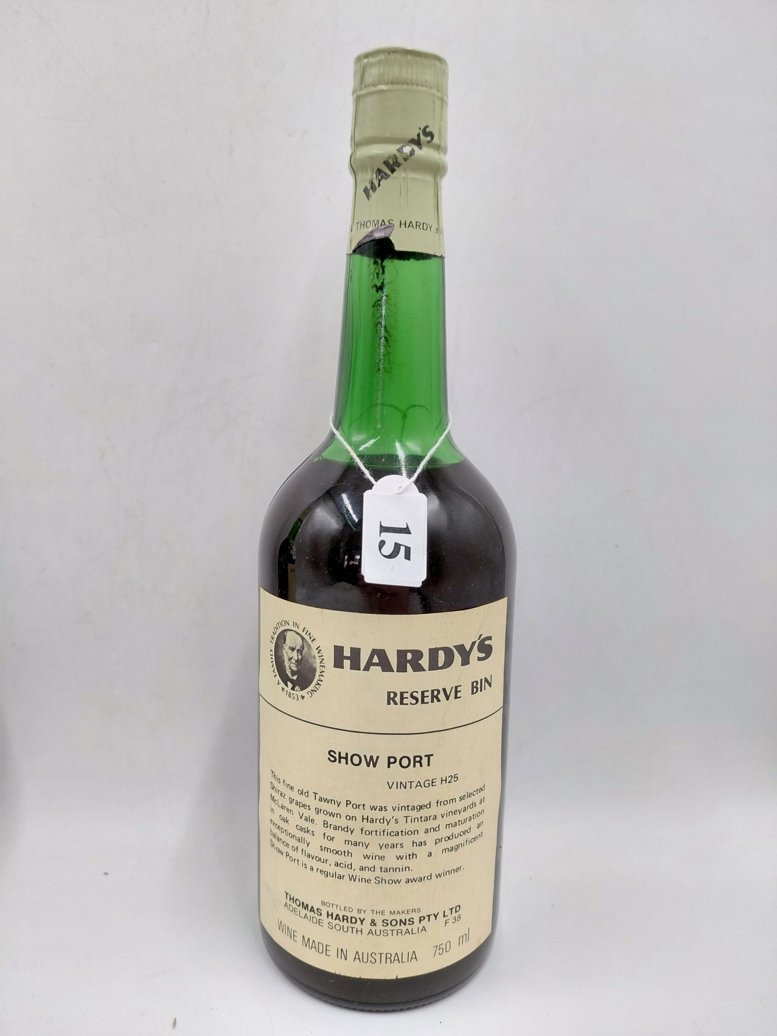 Hardys Show Port