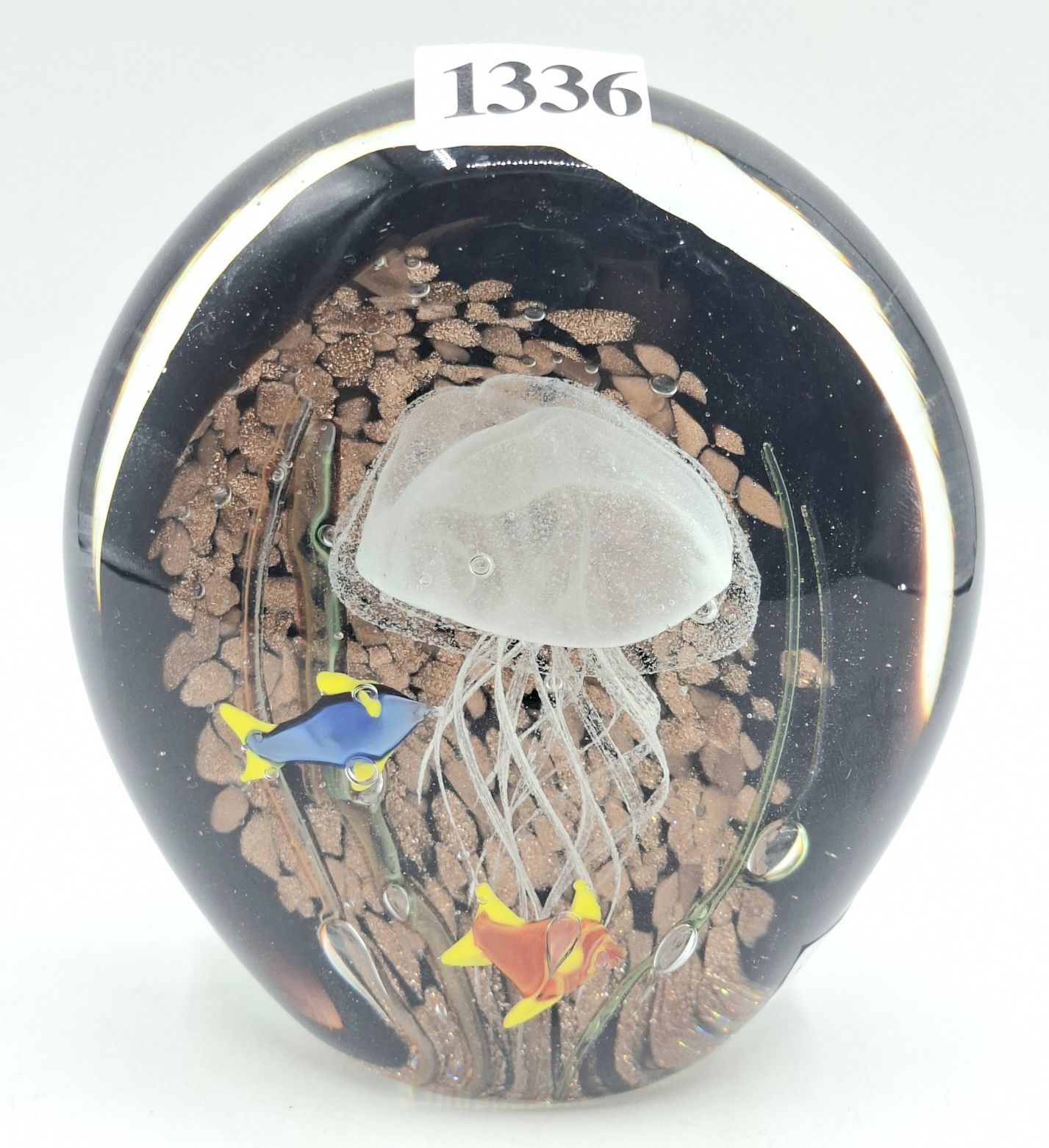 1336 · ART GLASS PAPERWEIGHT