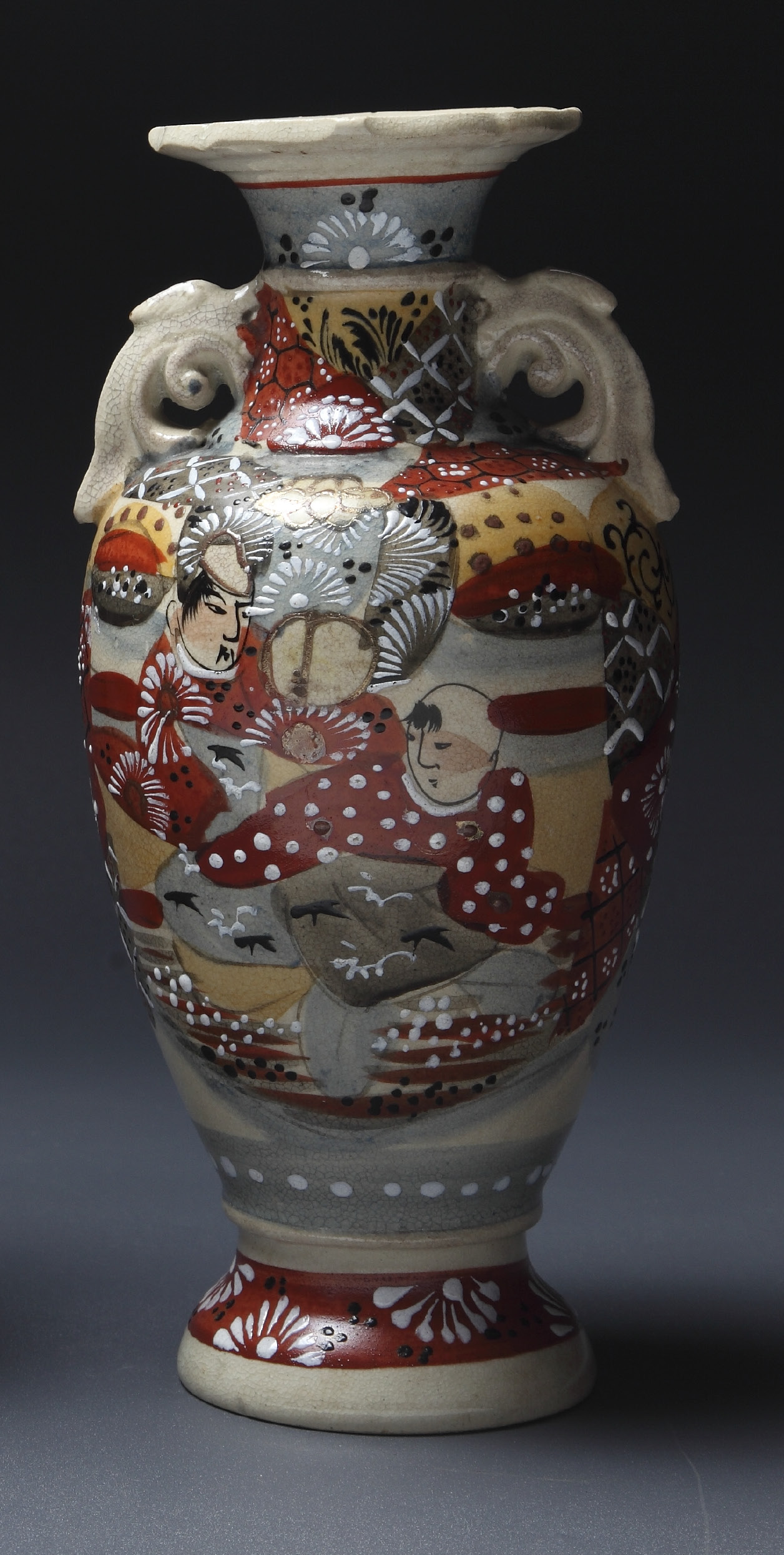 JAPANESE SATSUMA EARTHENWARE VASE